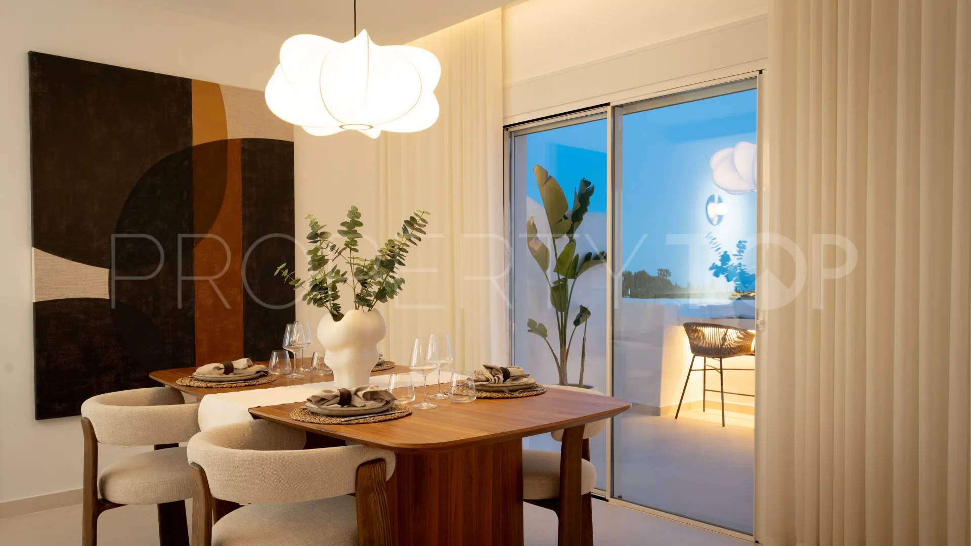 Atico duplex en venta con 3 dormitorios en Nueva Andalucia
