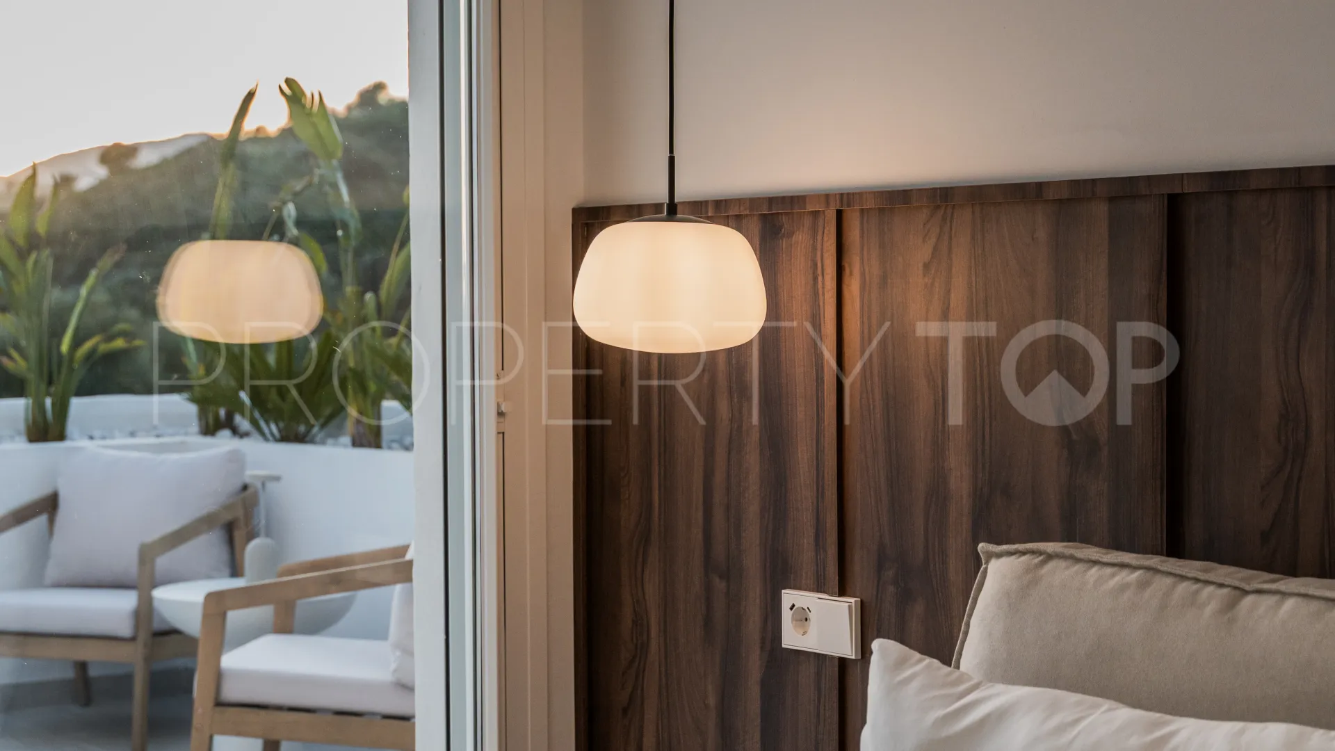 Atico duplex en venta con 3 dormitorios en Nueva Andalucia