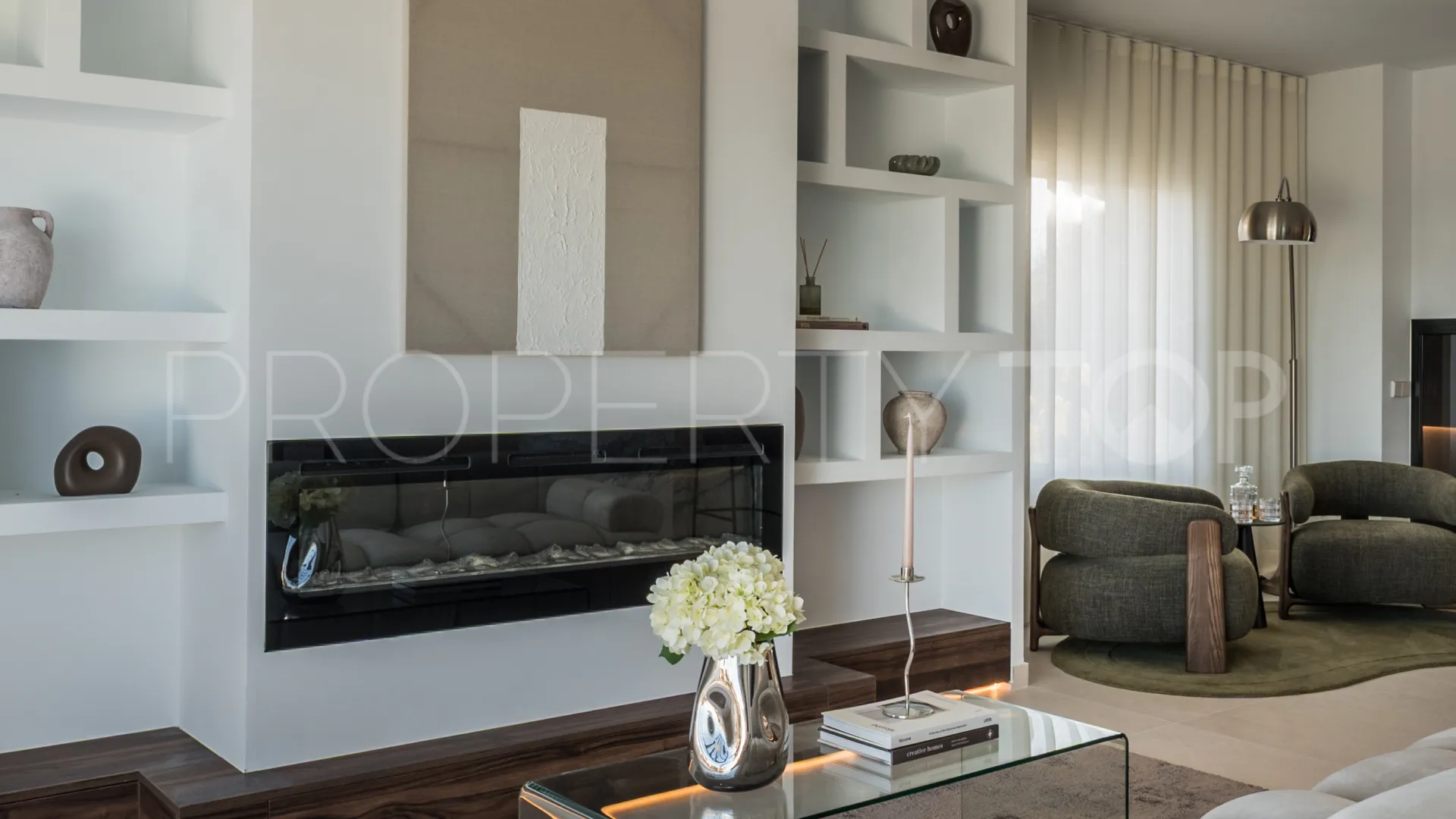 Atico duplex en venta con 3 dormitorios en Nueva Andalucia