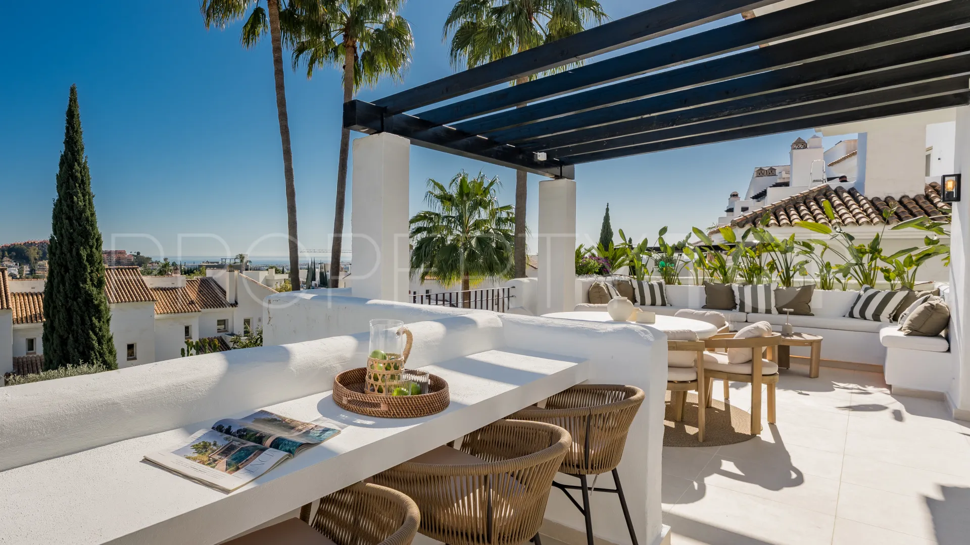 Atico duplex en venta con 3 dormitorios en Nueva Andalucia