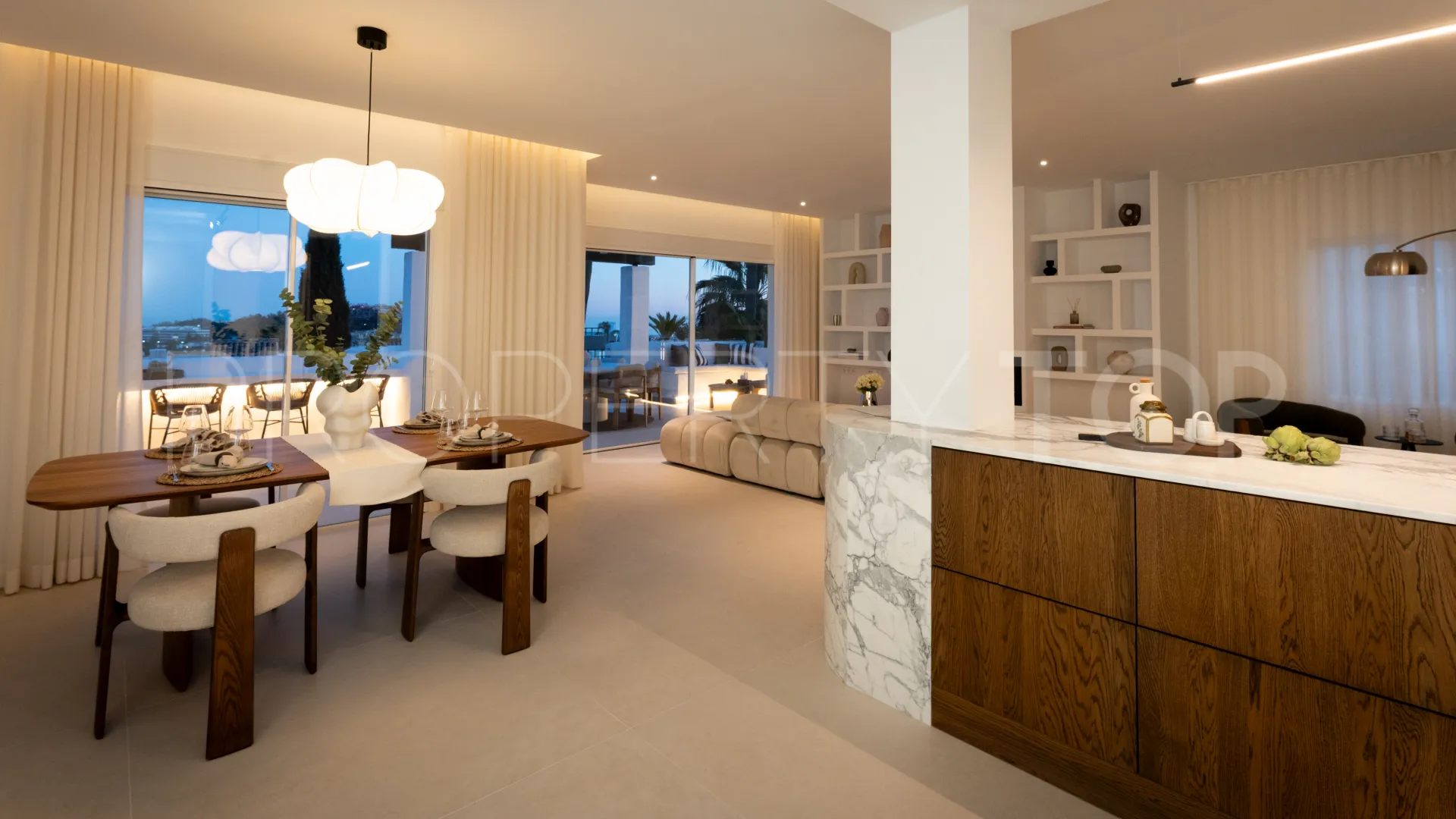 Atico duplex en venta con 3 dormitorios en Nueva Andalucia