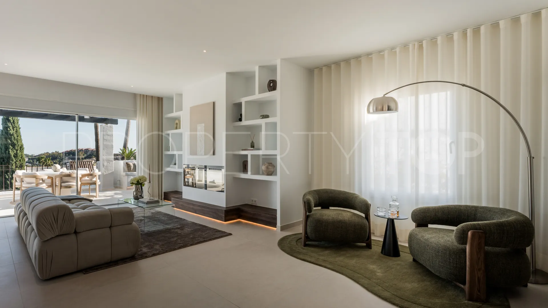 Atico duplex en venta con 3 dormitorios en Nueva Andalucia