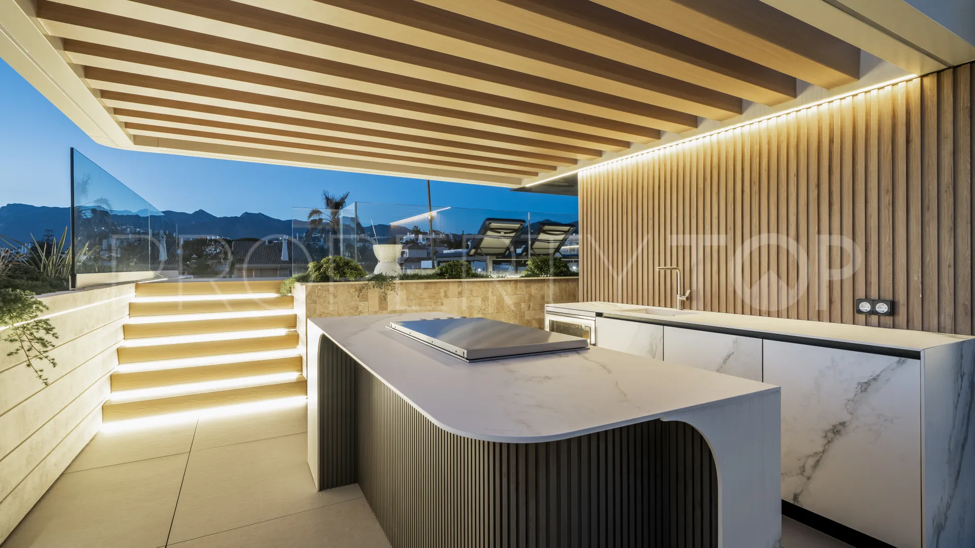 3 bedrooms apartment in Marbella City for sale