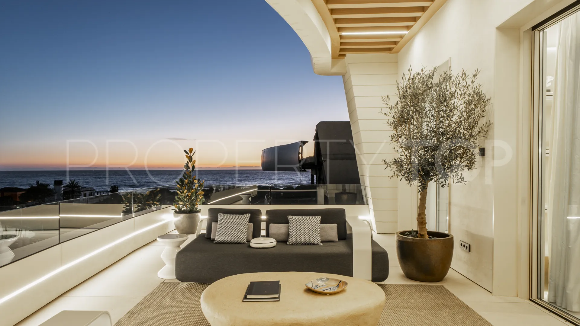 3 bedrooms apartment in Marbella City for sale
