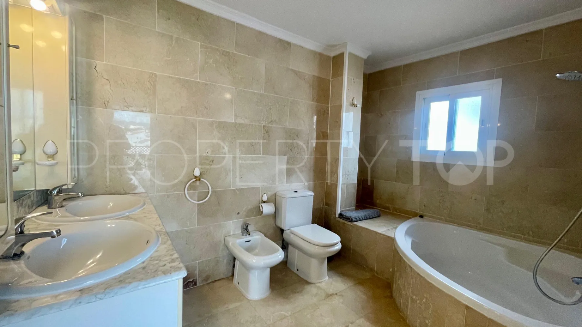 Duplex penthouse for sale in Terrazas de Banus