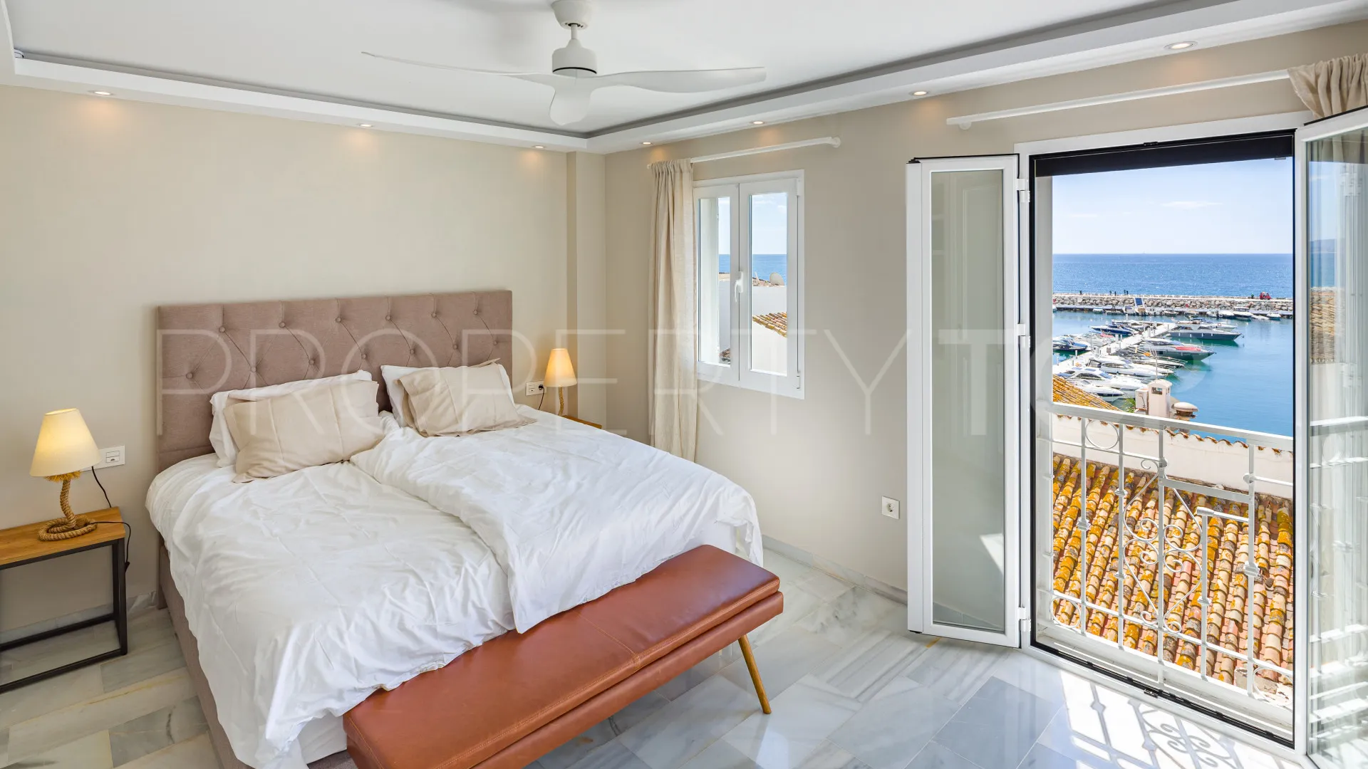 For sale apartment in Marbella - Puerto Banus