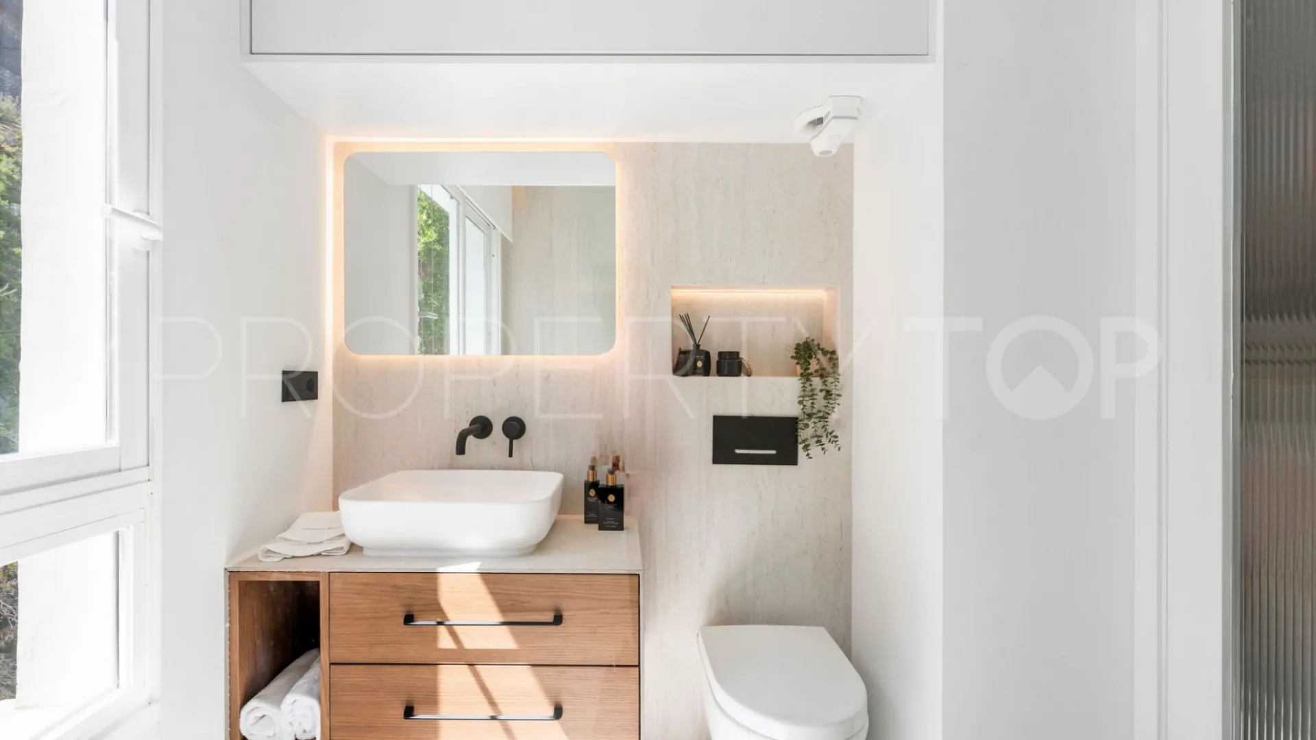 Ático en venta de 3 dormitorios en Altos de La Quinta