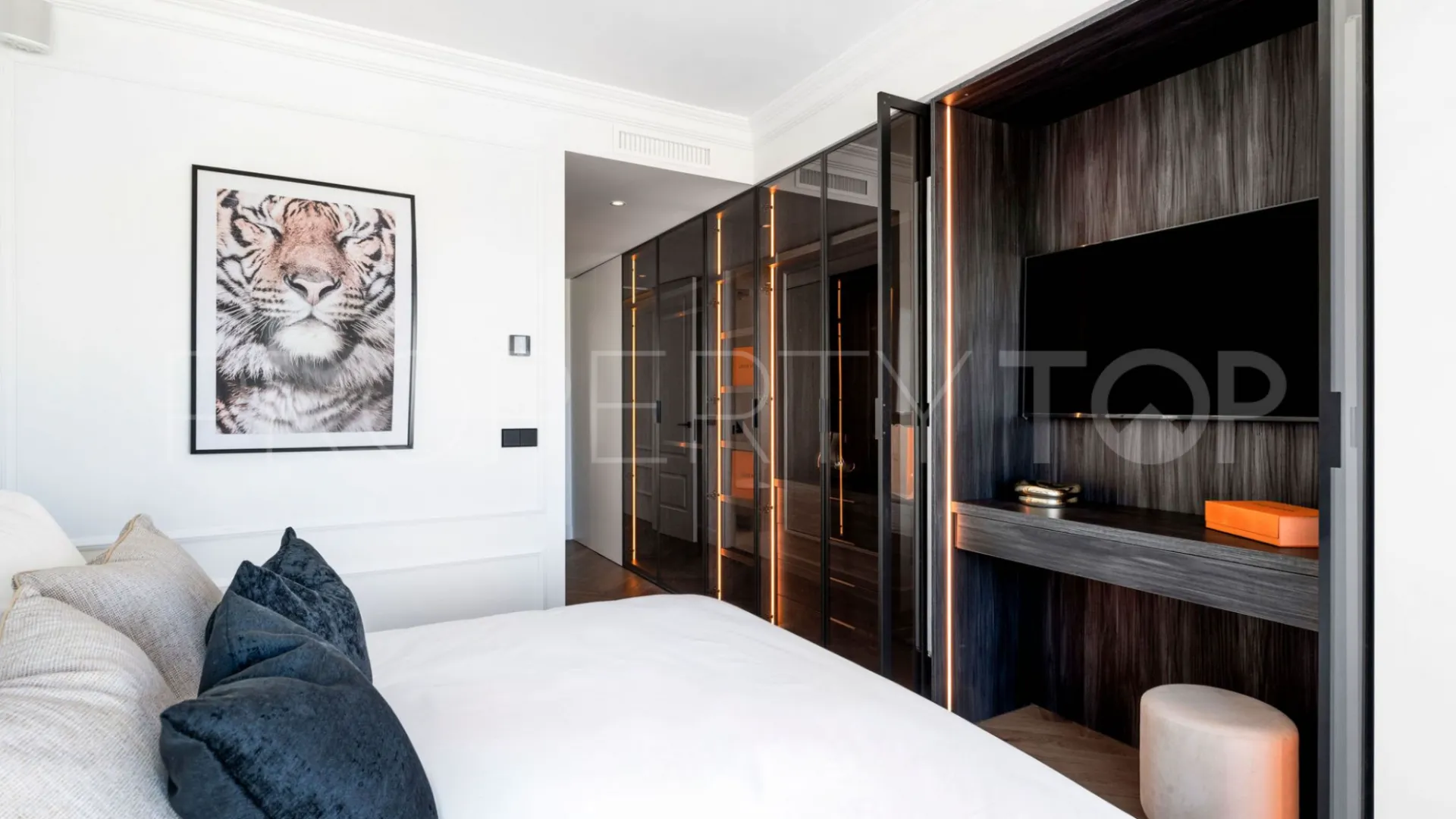 Ático en venta de 3 dormitorios en Altos de La Quinta