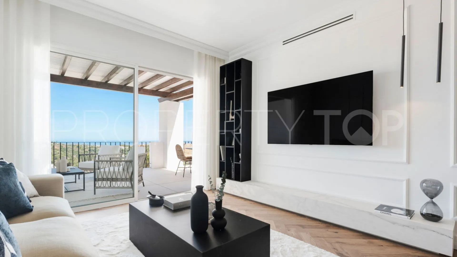 Ático en venta de 3 dormitorios en Altos de La Quinta