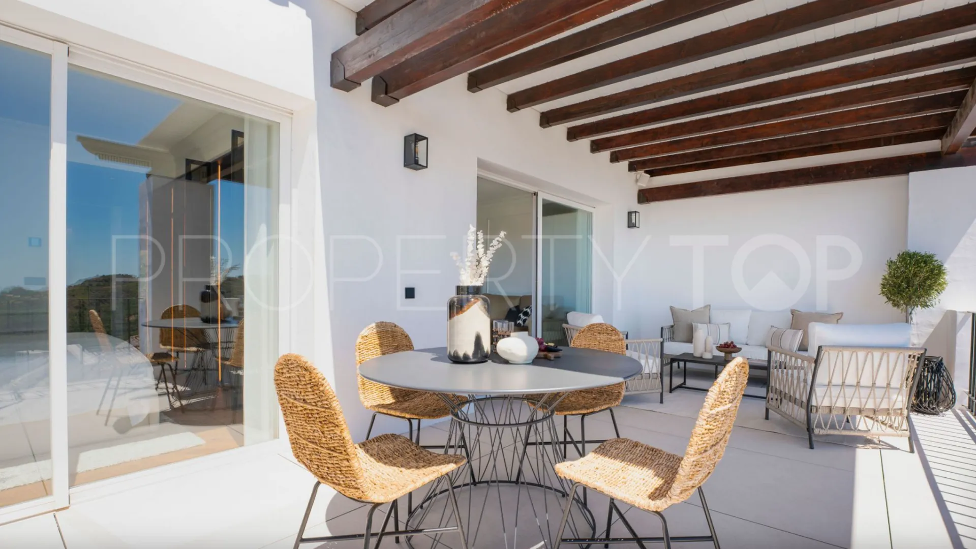 Ático en venta de 3 dormitorios en Altos de La Quinta