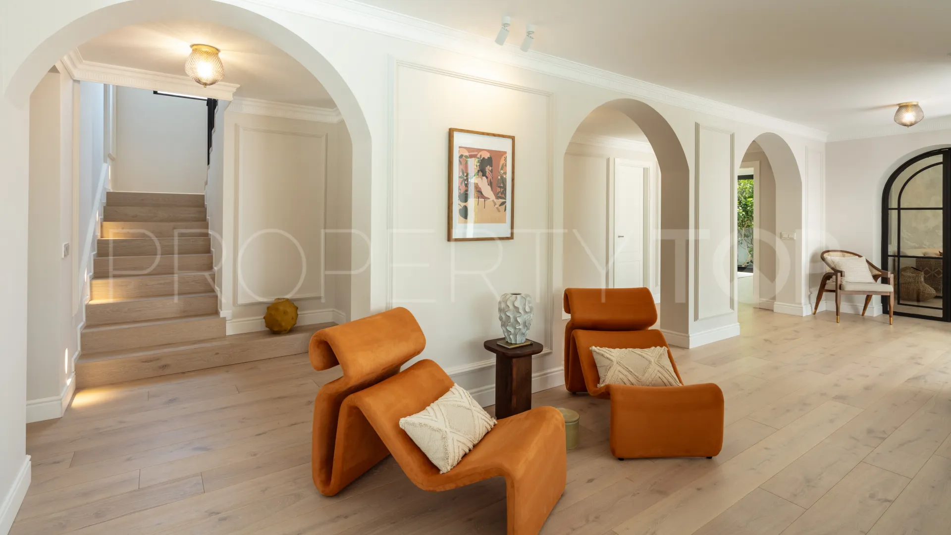 Comprar villa de 5 dormitorios en Aloha