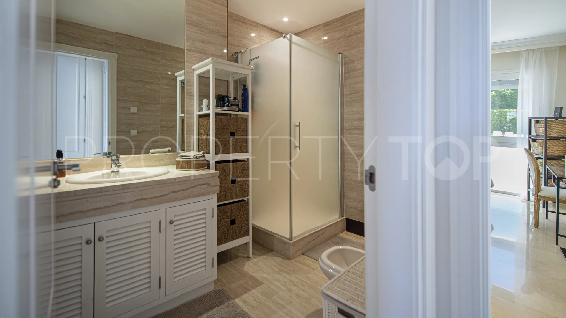 Nueva Andalucia, apartamento en venta de 2 dormitorios