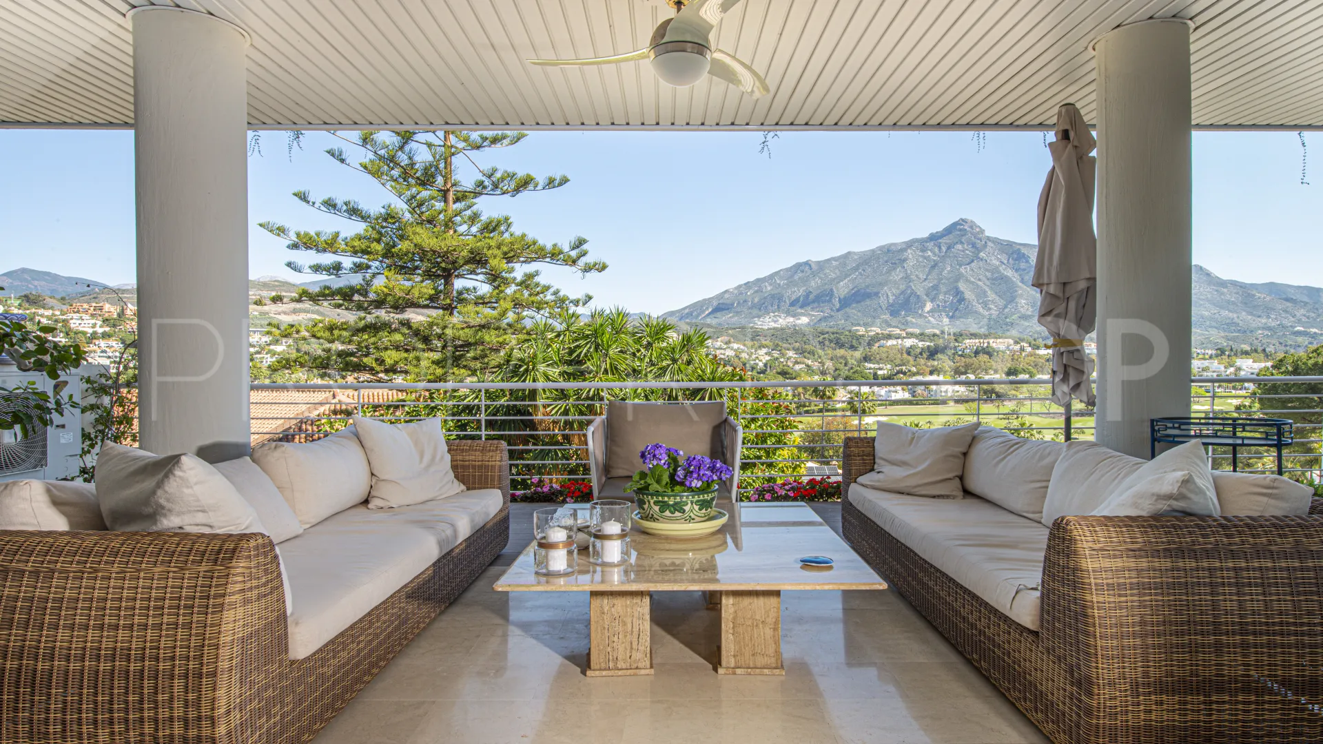 Nueva Andalucia, apartamento en venta de 2 dormitorios