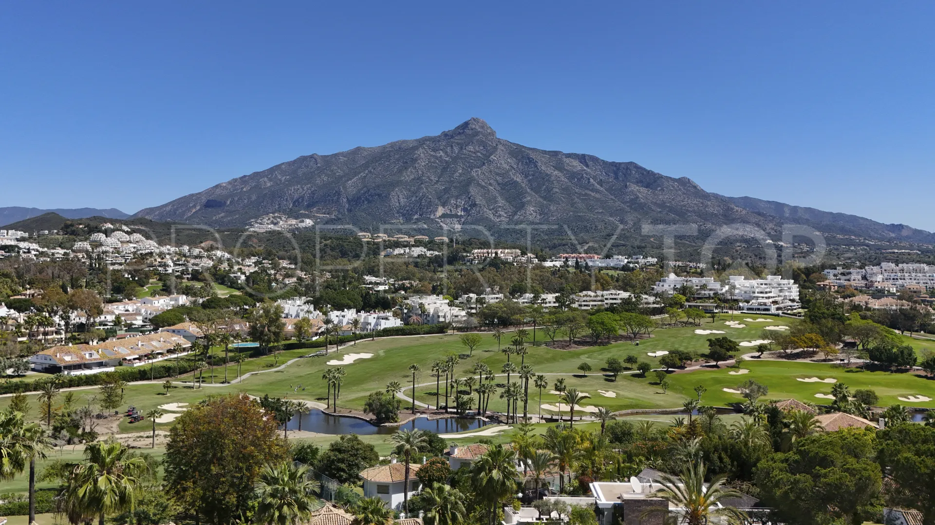 Nueva Andalucia, apartamento en venta de 2 dormitorios