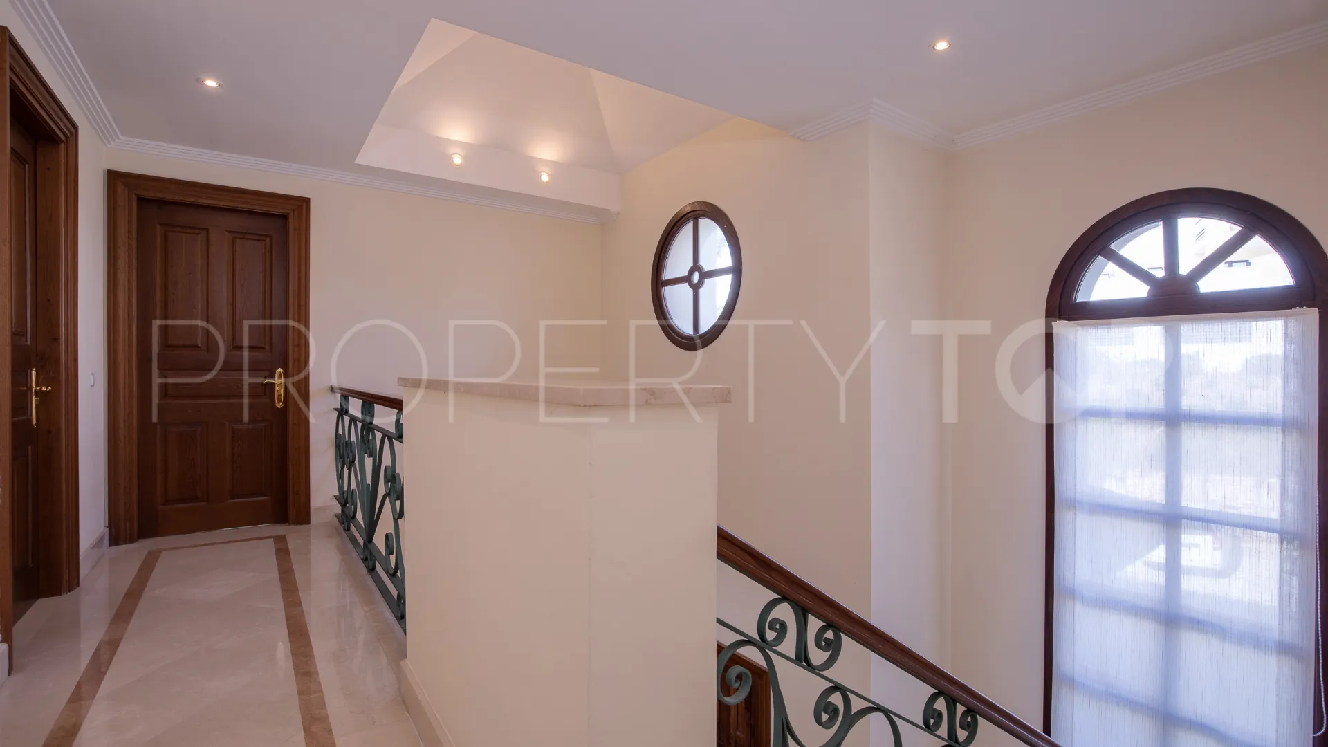Villa for sale in Los Arqueros