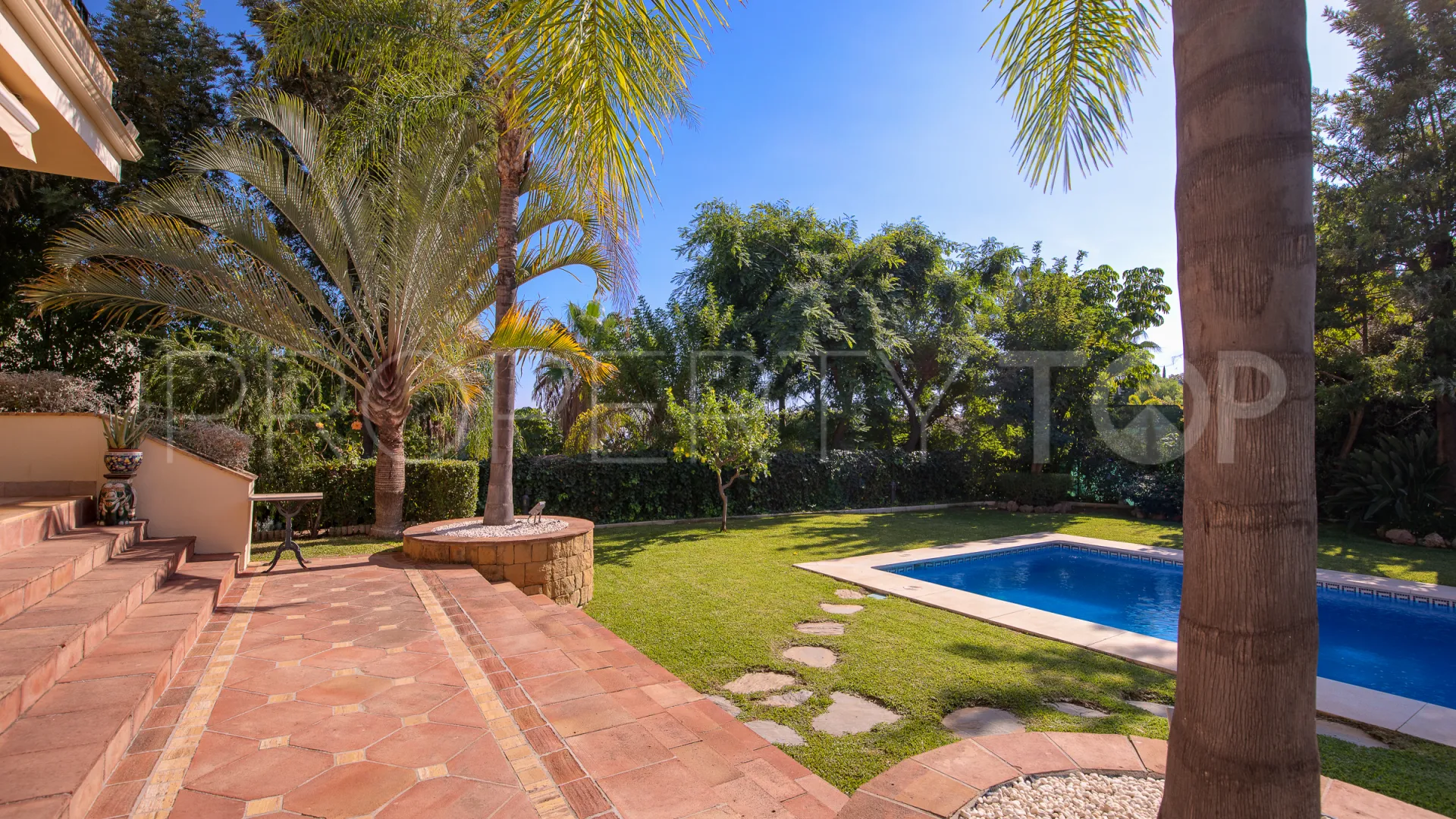 Villa for sale in Los Arqueros