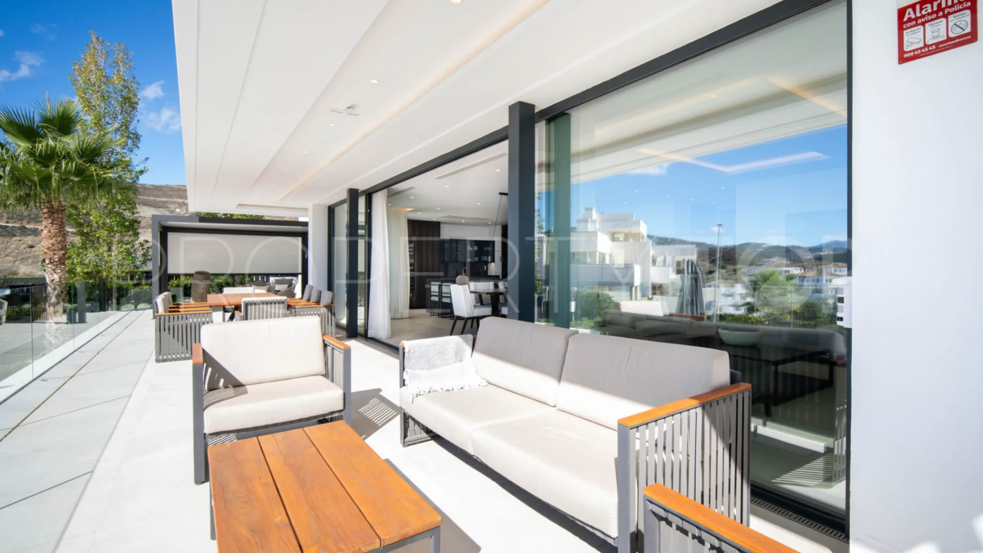 For sale 4 bedrooms villa in Les Belvederes