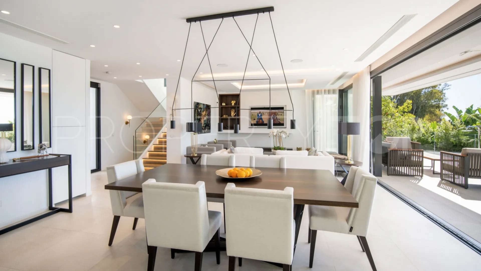 For sale 4 bedrooms villa in Les Belvederes