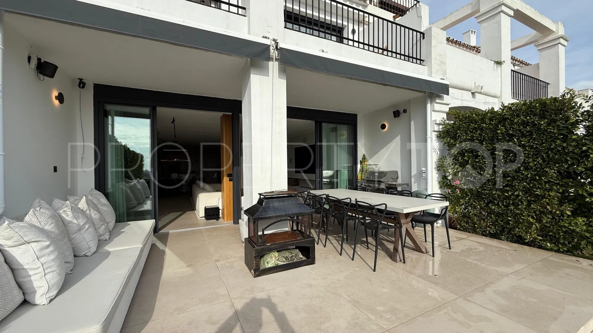 For sale El Herrojo town house