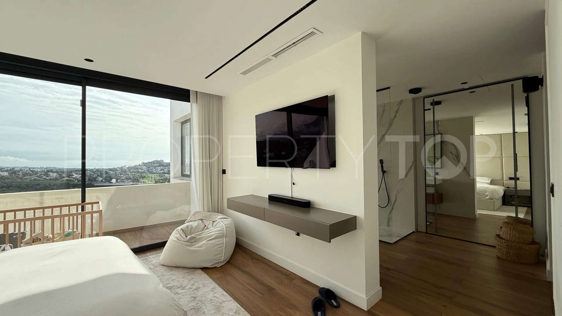 For sale El Herrojo town house