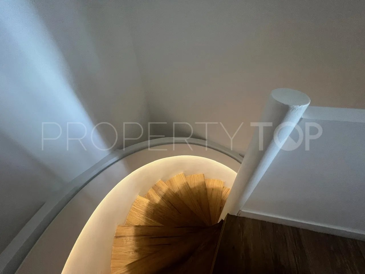 For sale El Herrojo town house