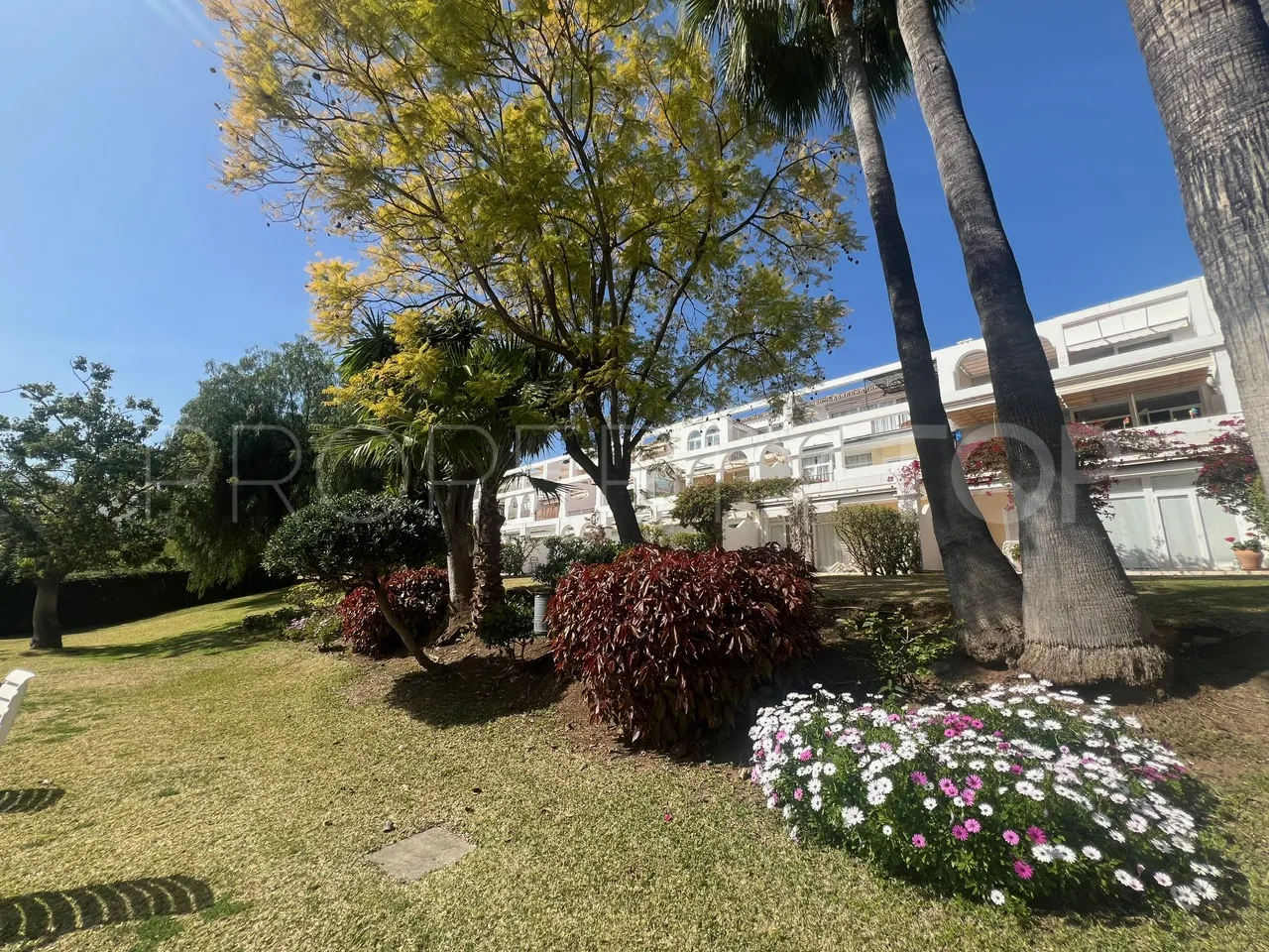 For sale El Herrojo town house