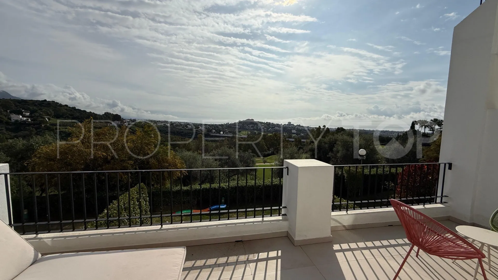 For sale El Herrojo town house