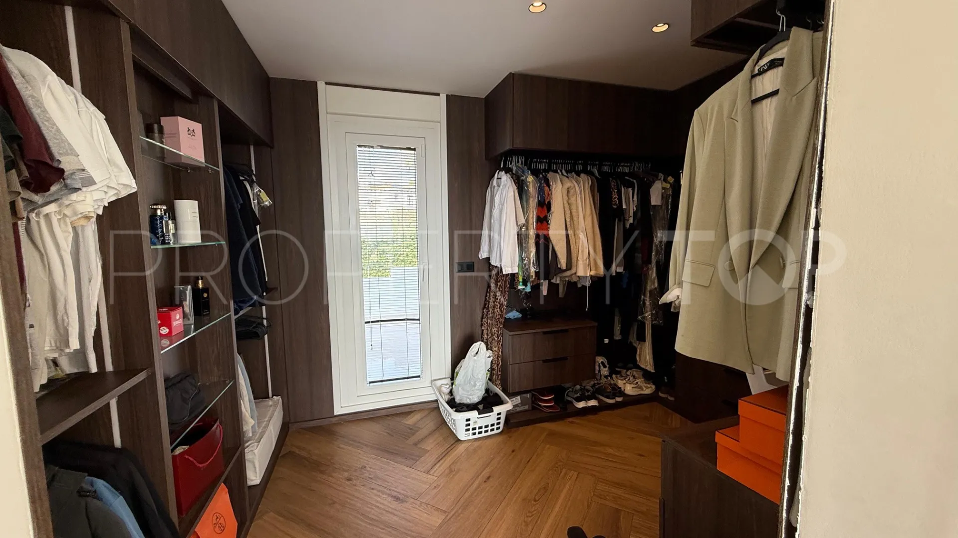 For sale El Herrojo town house