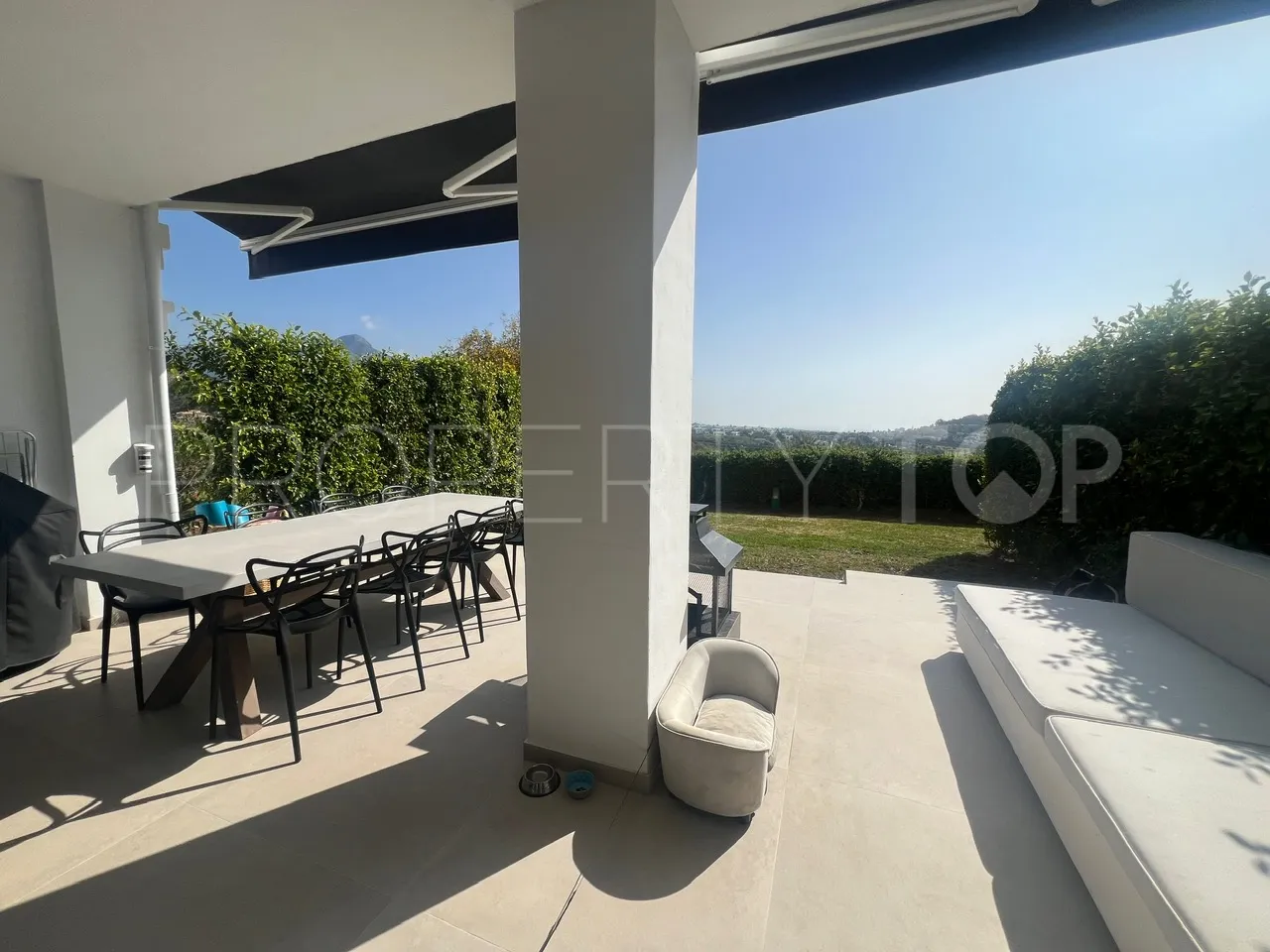 For sale El Herrojo town house