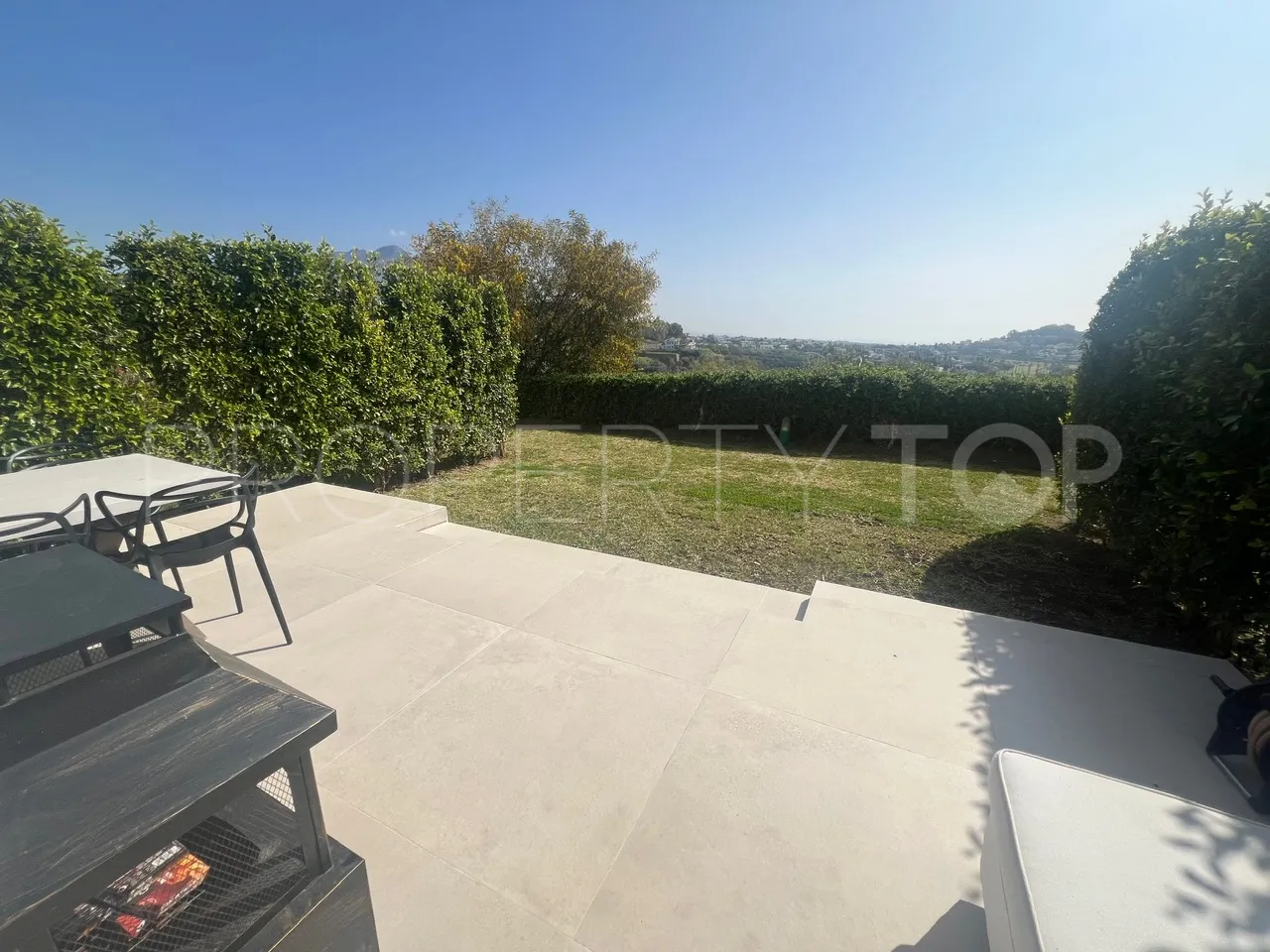 For sale El Herrojo town house