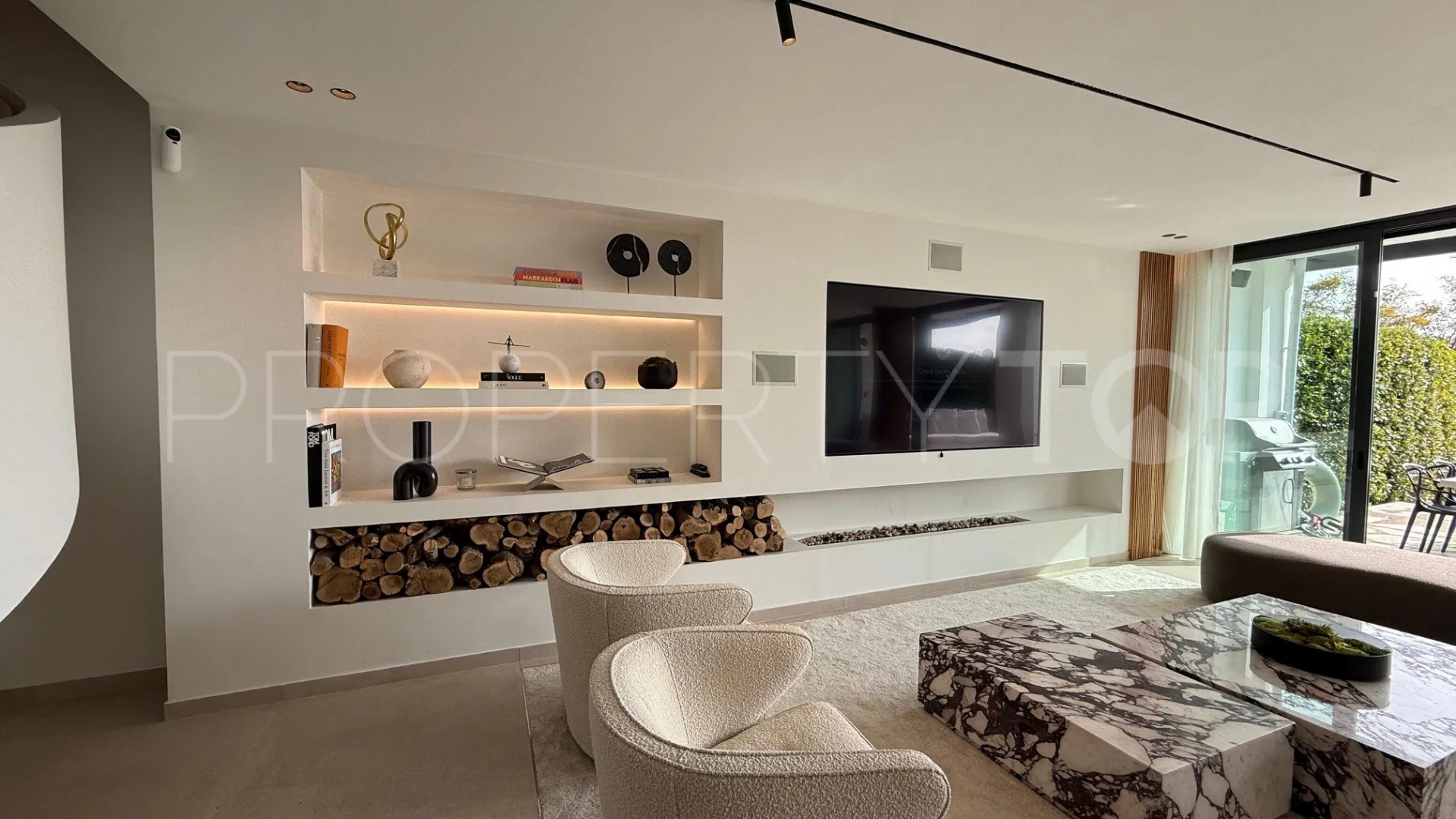 For sale El Herrojo town house