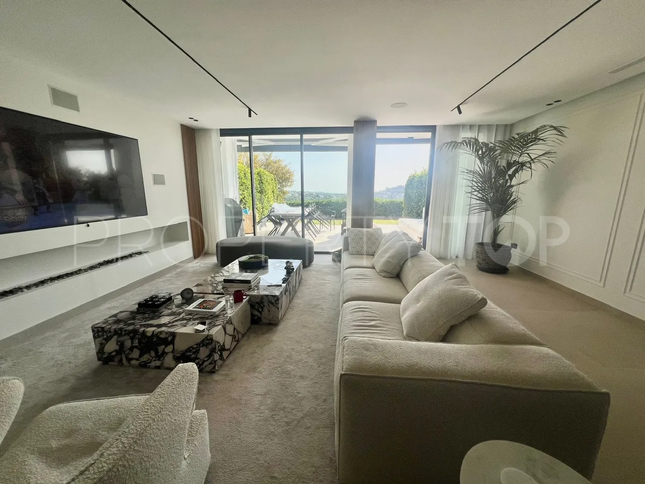 For sale El Herrojo town house
