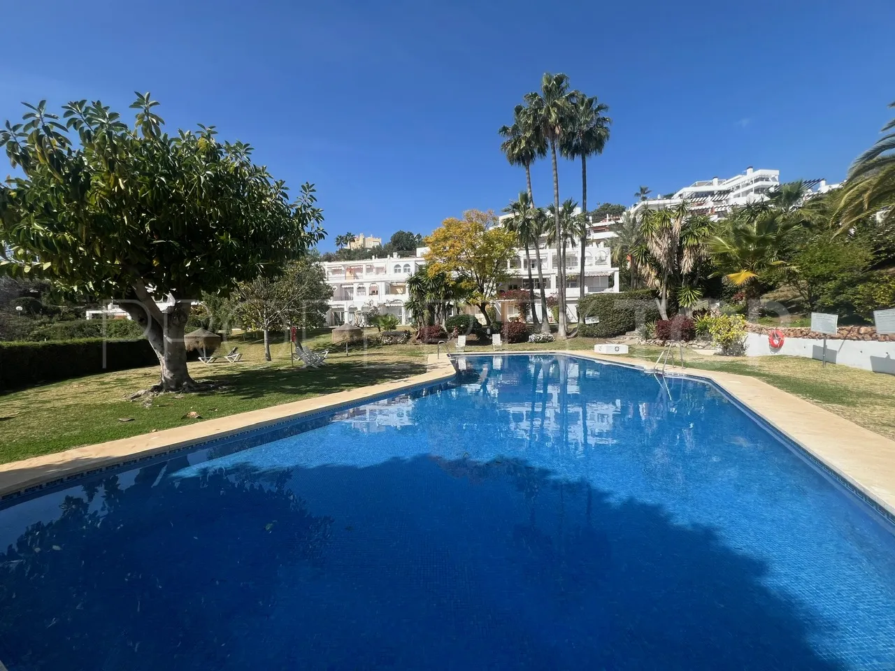For sale El Herrojo town house