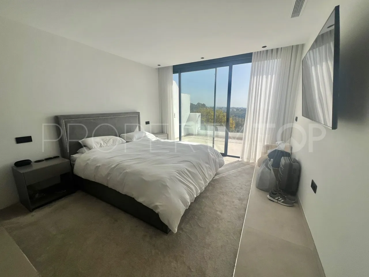 For sale El Herrojo town house