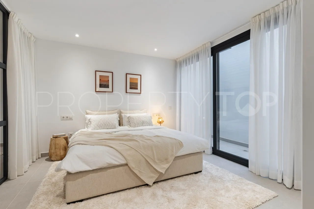 Se vende villa en La Resina Golf