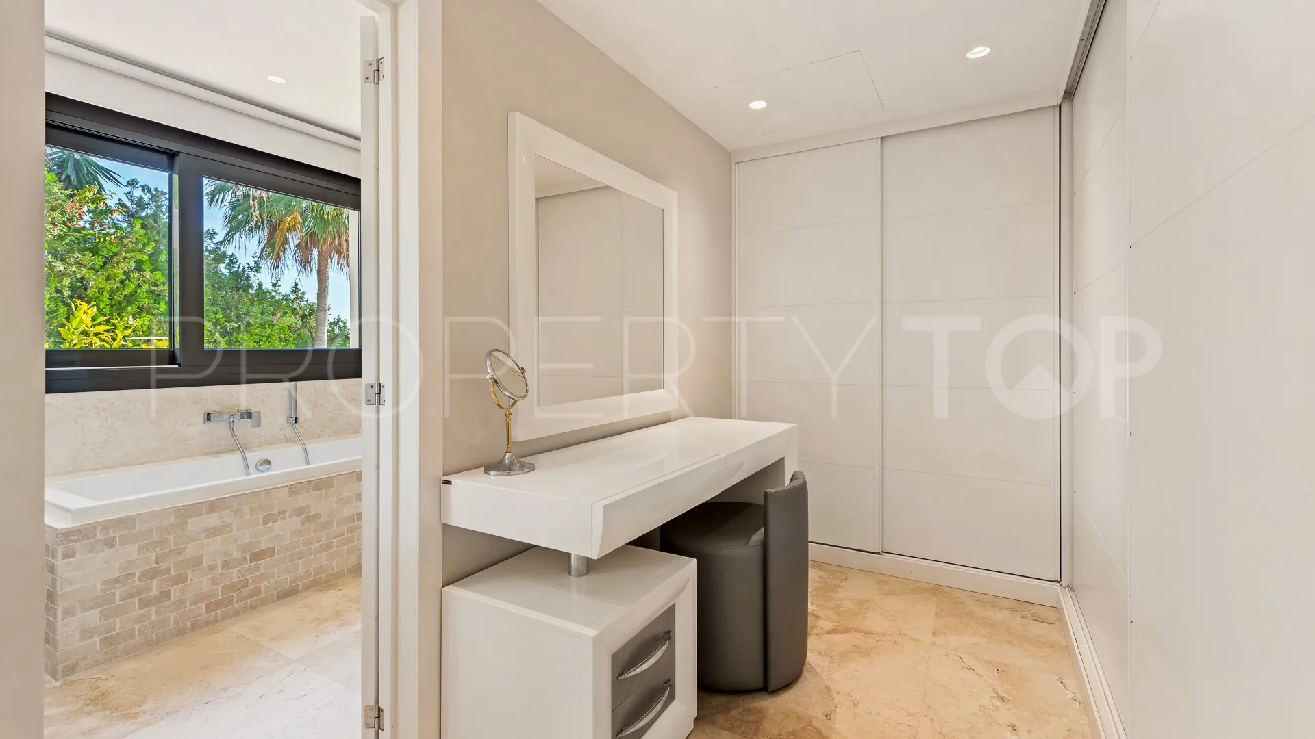 Supermanzana H, villa con 4 dormitorios en venta