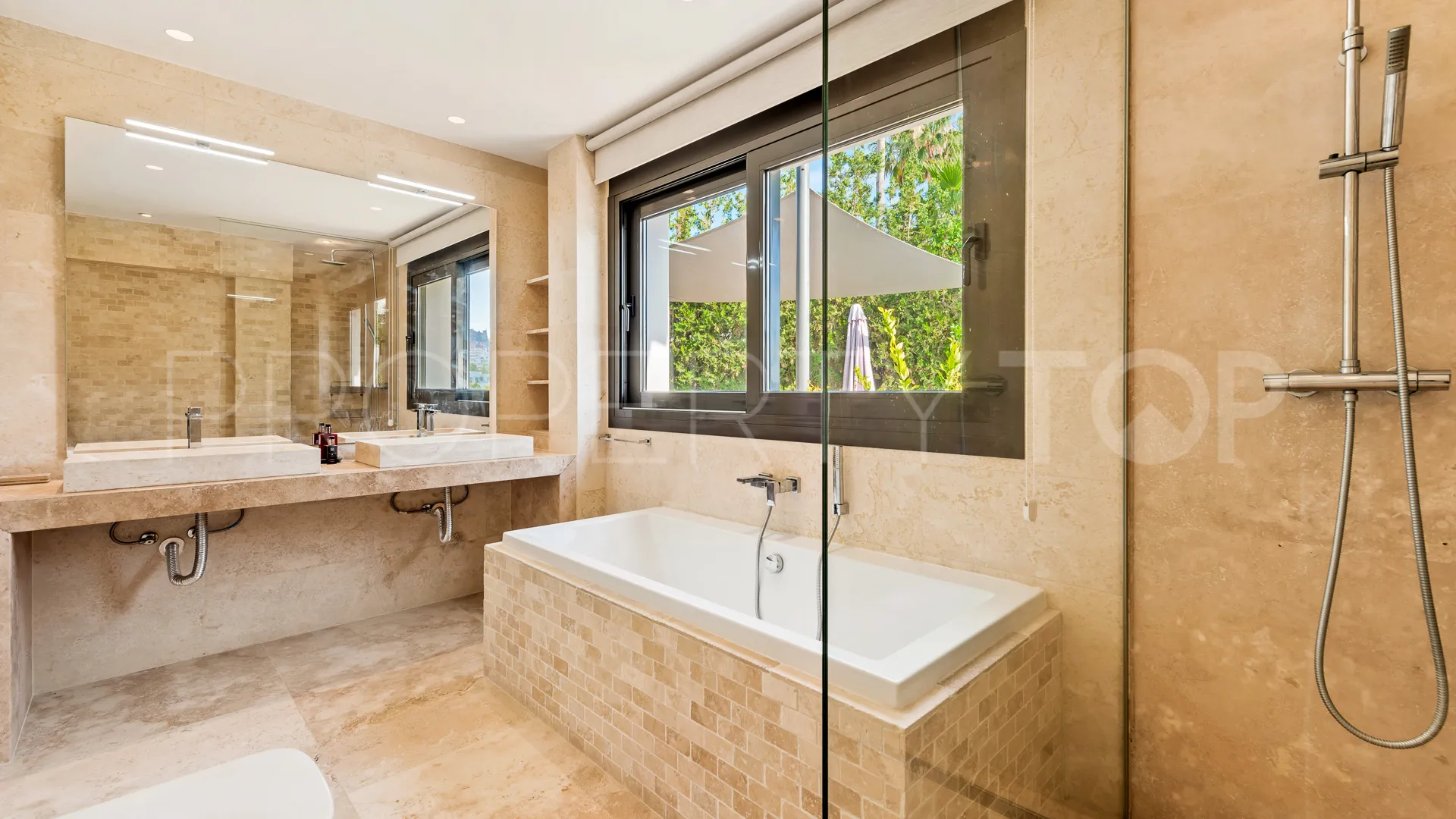 Supermanzana H, villa con 4 dormitorios en venta