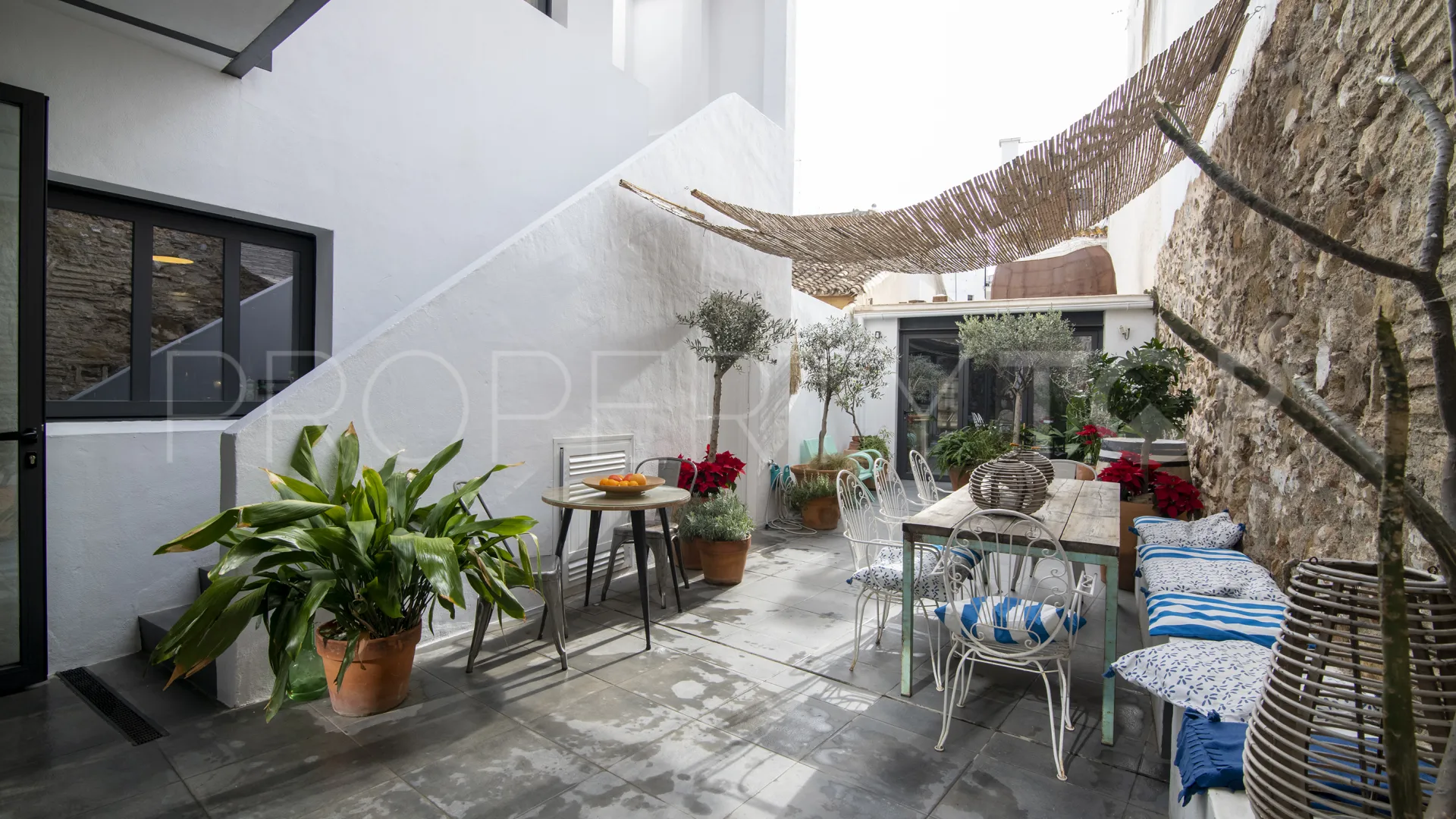 For sale town house in Estepona Centre