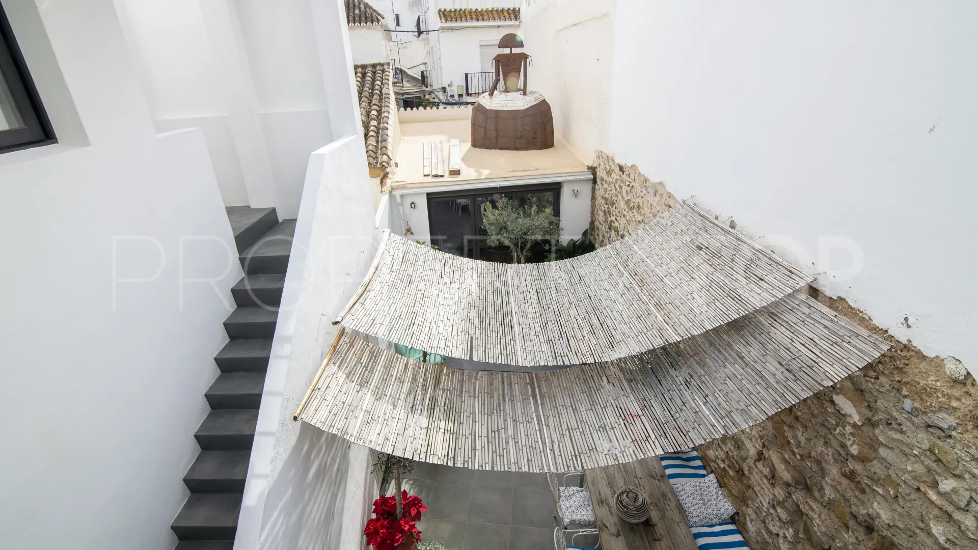 For sale town house in Estepona Centre