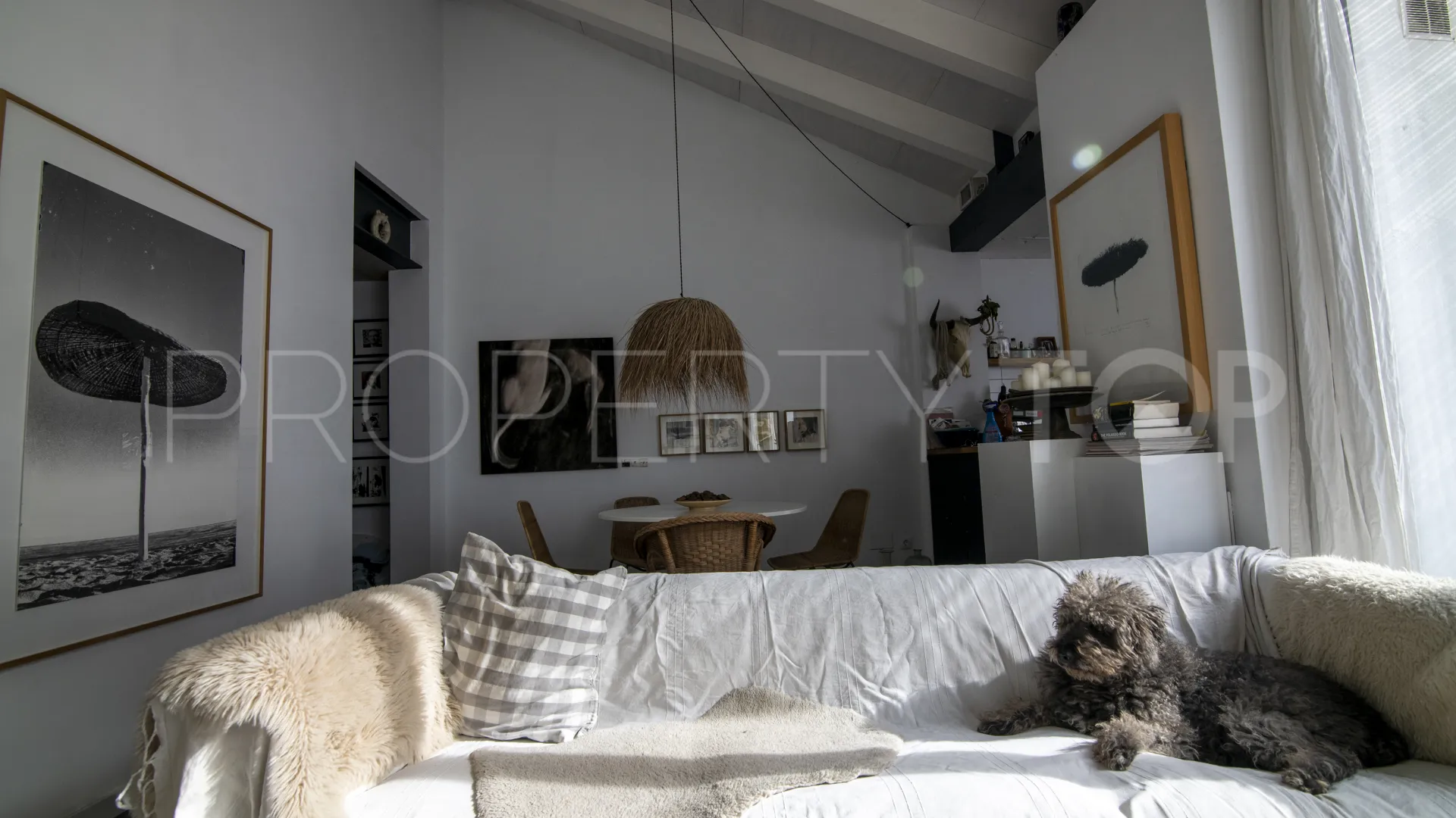 For sale town house in Estepona Centre