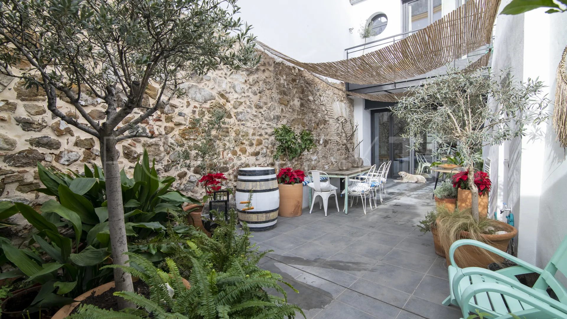 For sale town house in Estepona Centre