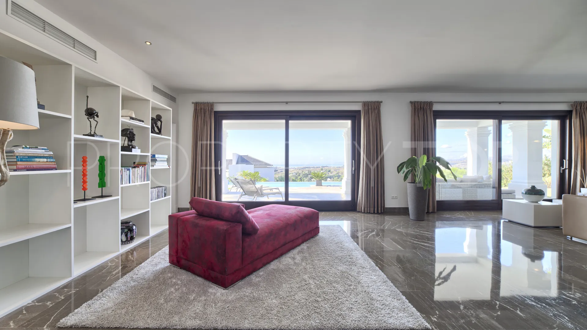6 bedrooms villa for sale in Los Flamingos Golf