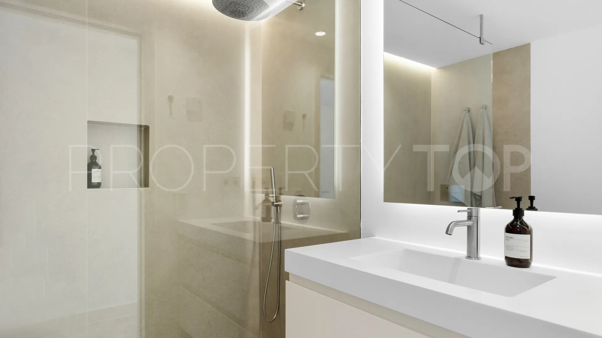 5 bedrooms Las Chapas villa for sale
