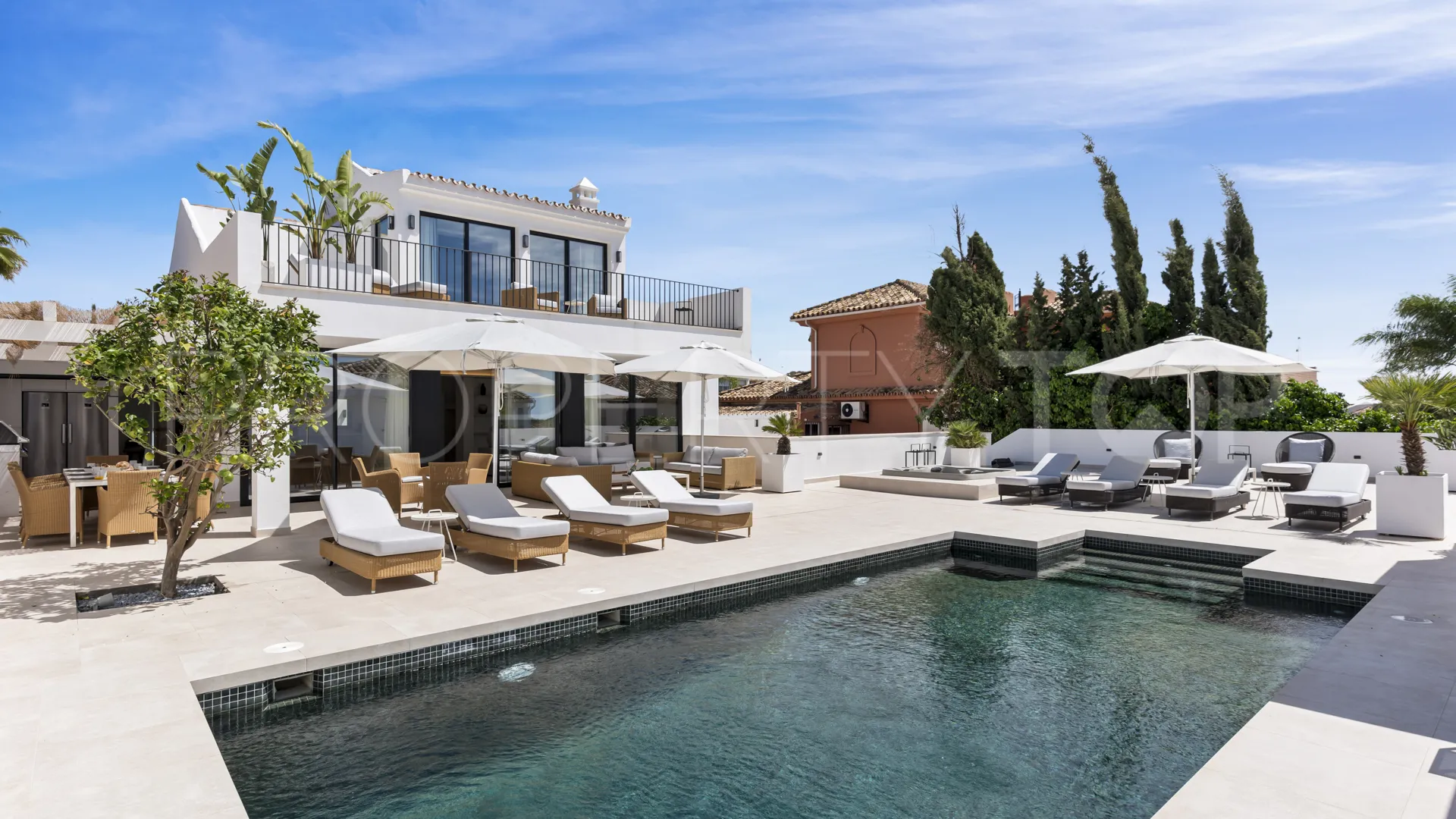 5 bedrooms Las Chapas villa for sale