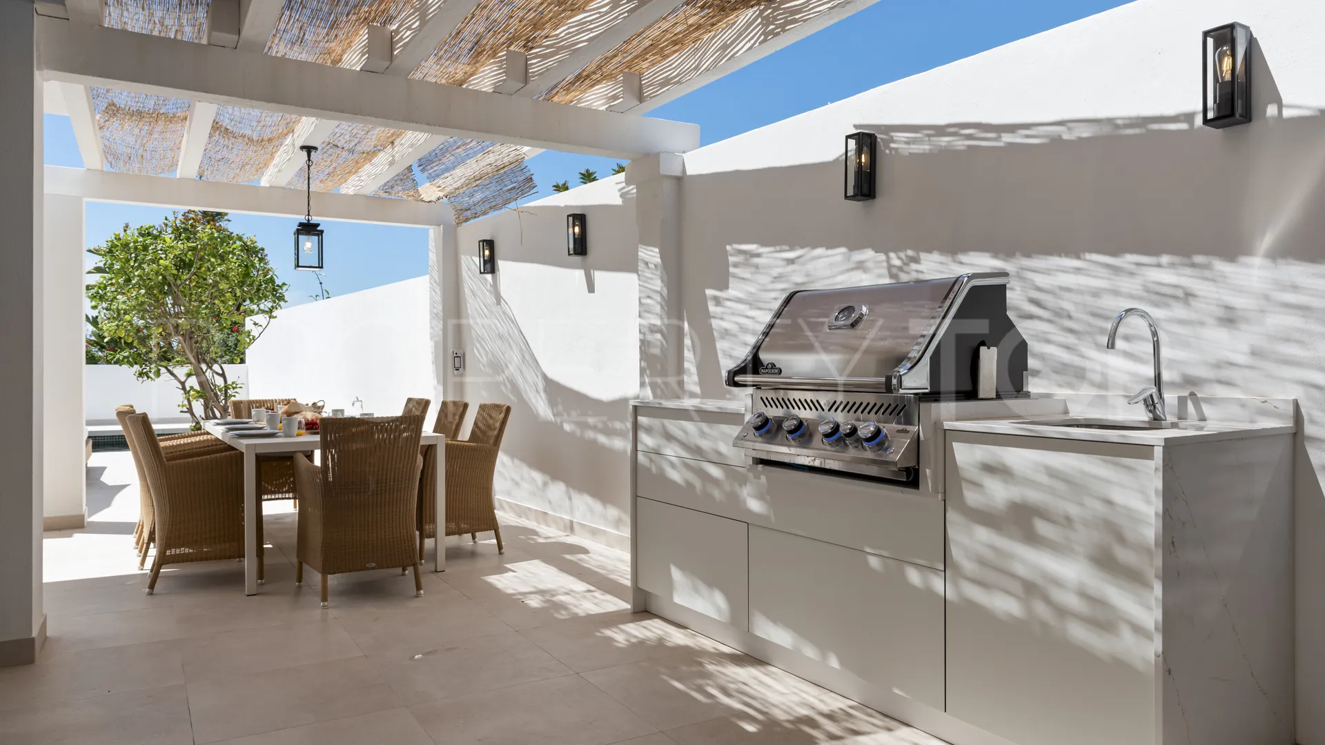 5 bedrooms Las Chapas villa for sale