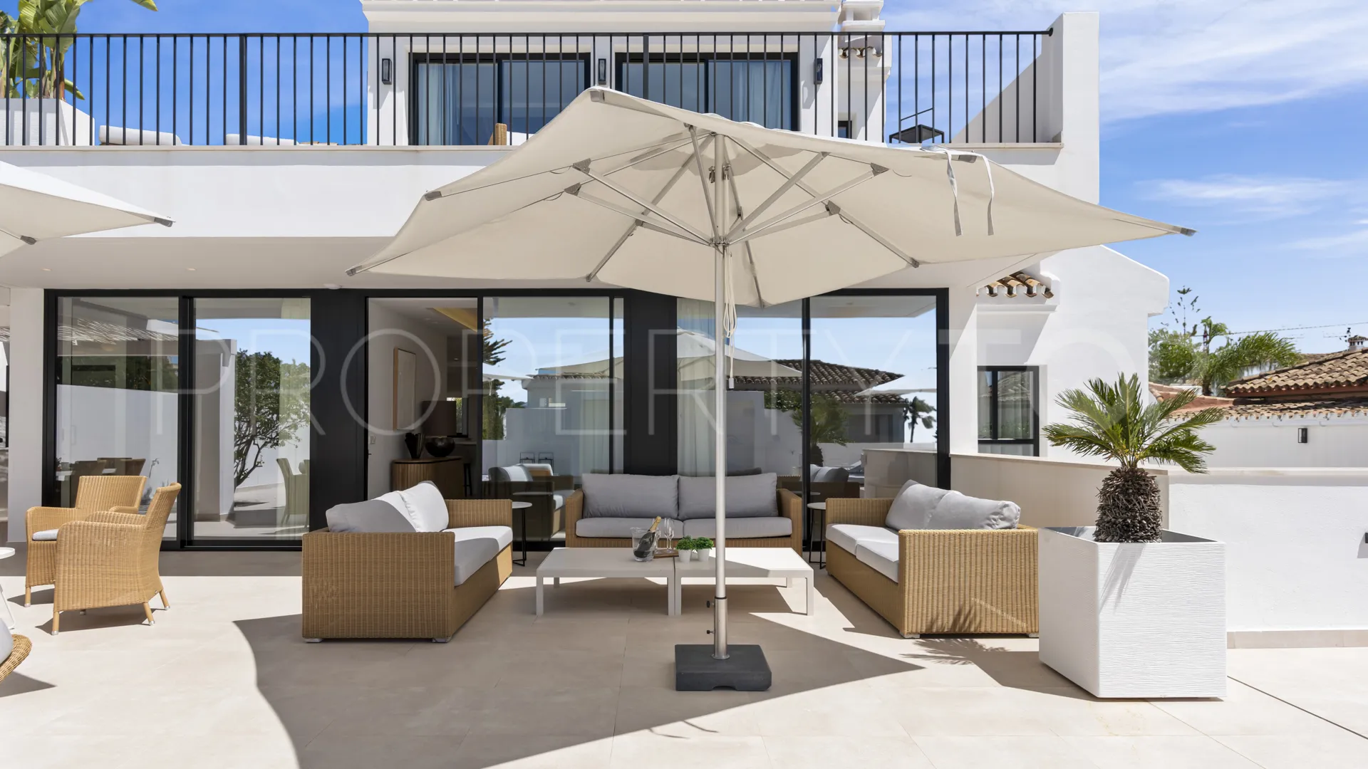 5 bedrooms Las Chapas villa for sale