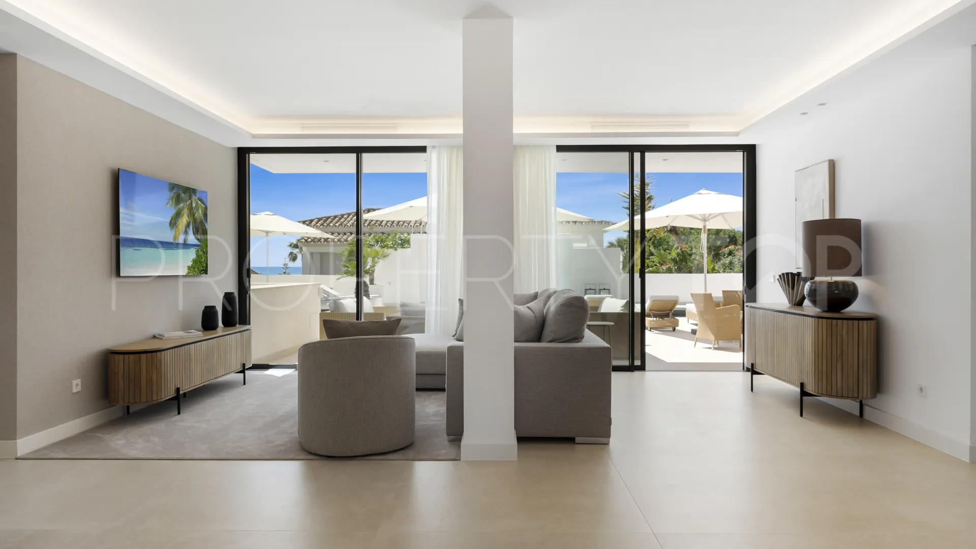 5 bedrooms Las Chapas villa for sale