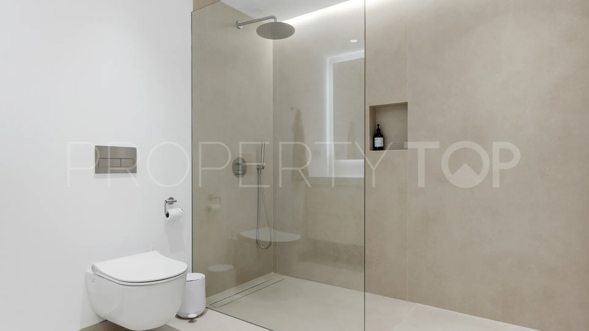 5 bedrooms Las Chapas villa for sale