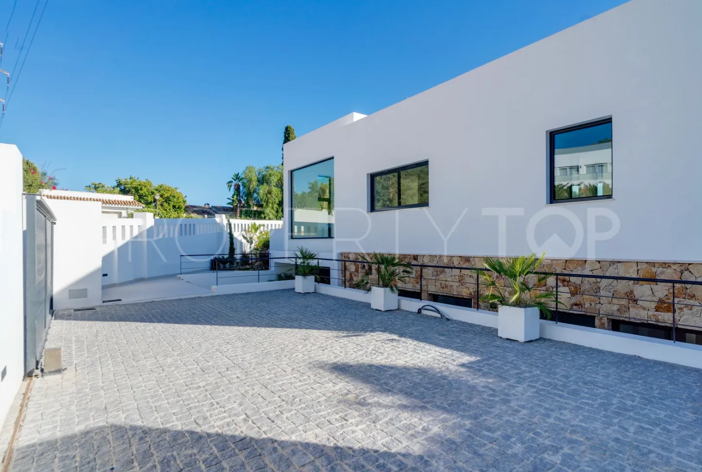 Villa for sale in El Rosario