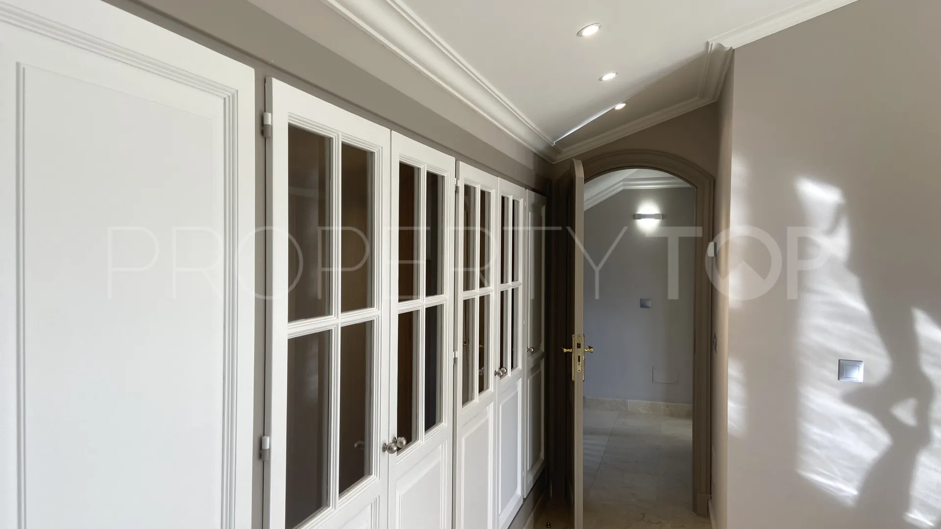 Comprar atico duplex en Nueva Andalucia de 3 dormitorios
